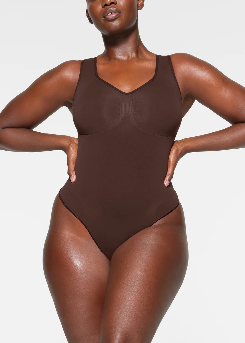 customizable scoop neck thong bodysuit 